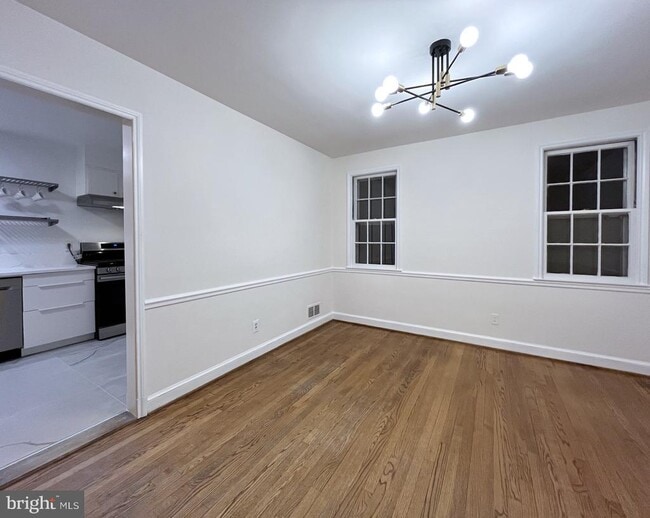 Building Photo - 5507 Chesterbrook Rd