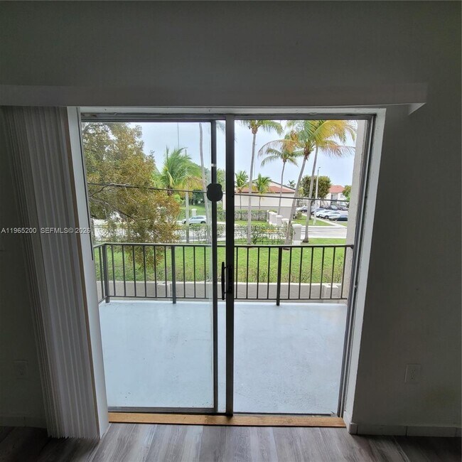 Building Photo - 5100 SW 41st St