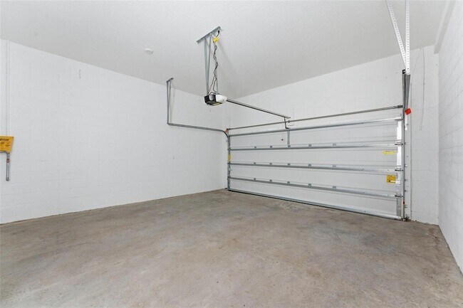 Building Photo - 2462 Celebration Blvd