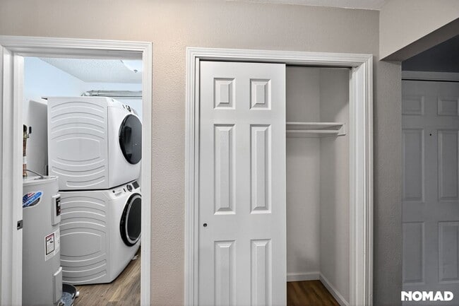 Building Photo - 17403 E Mansfield Ave