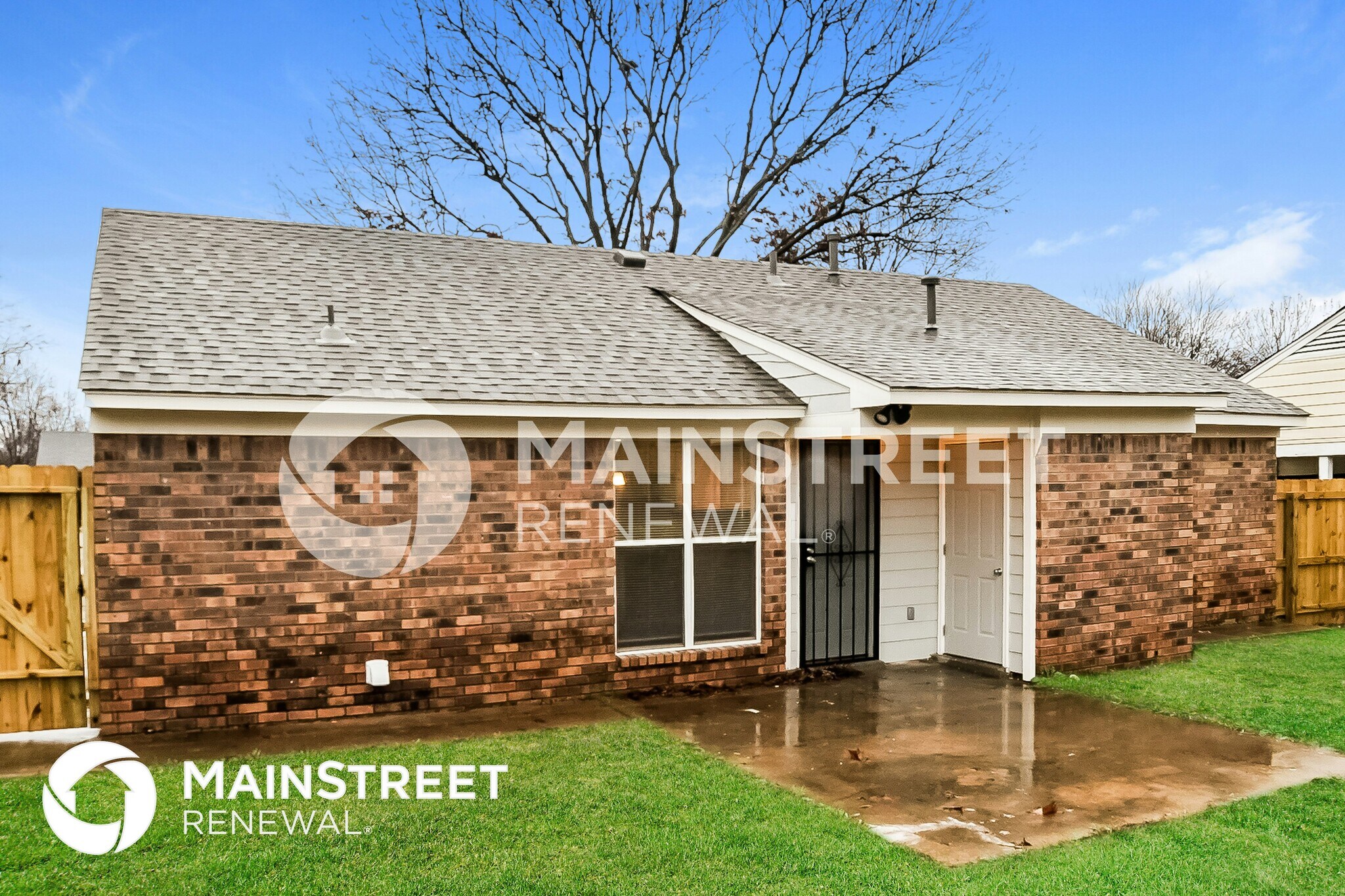 Building Photo - 3805 Ivanhoe Dr
