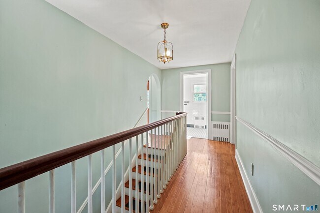 Building Photo - 92 Hazelmere Rd