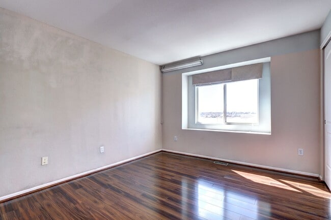 Building Photo - Beautiful 2-story Home in Dunes Park Henderson, CO!