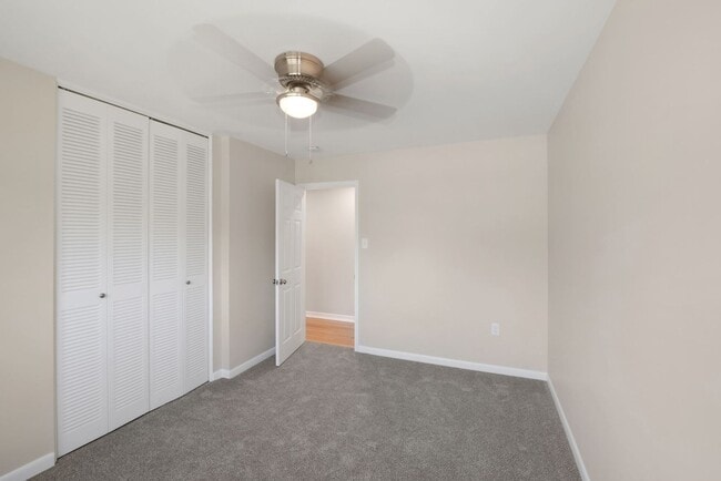 Building Photo - 2BD/2BA- Bethesda Condo in Parkside Community - Utilities Included