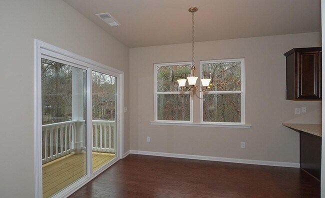 Building Photo - 313 Woodson Way