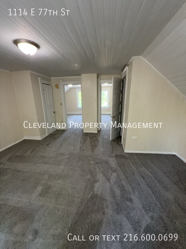 Building Photo - 1114 E 77th St