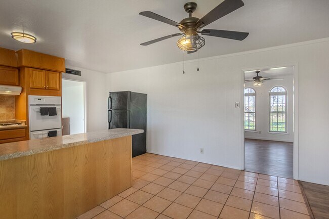 Building Photo - 3025 W Ohara Rd