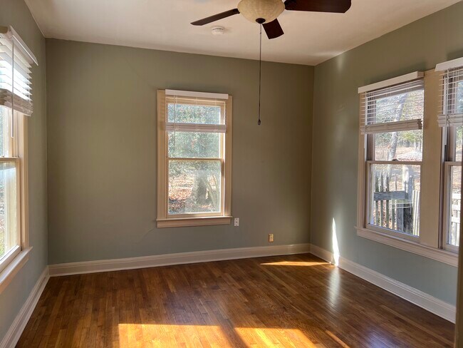 In-Law Suite - 292 Spence Ln