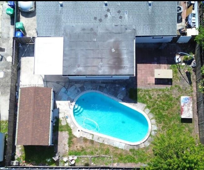 Building Photo - 2135 SW 46th Terrace