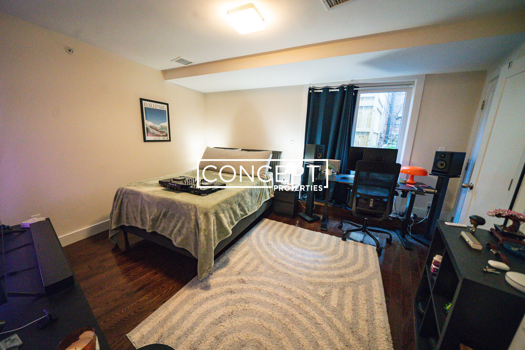 Building Photo - 20 Sussex St