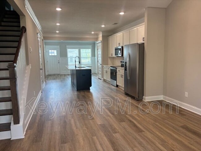 Building Photo - 2065 Denmark Ave SE