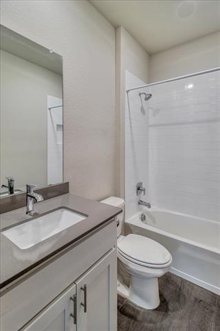 Building Photo - 2205 Blackcap St