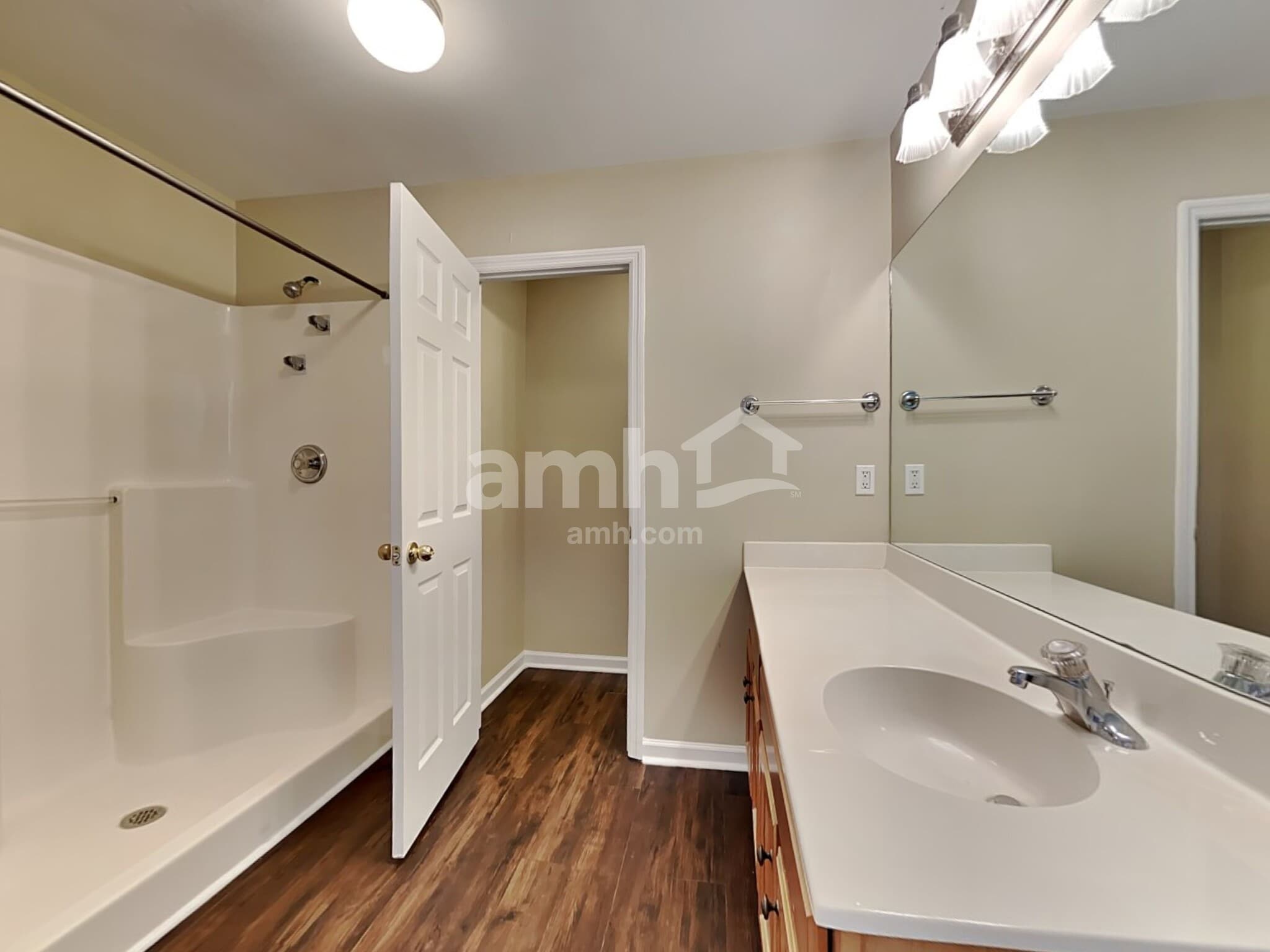 Building Photo - 4812 Oak Haven Pl