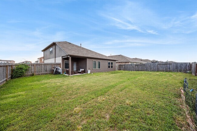 Building Photo - 5102 Hedgerose Ln