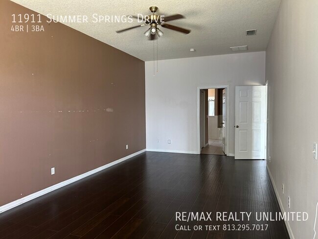 Building Photo - 11911 Summer Springs Dr