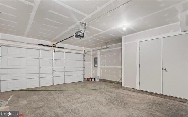 Building Photo - 8710 Cherrybark Rd