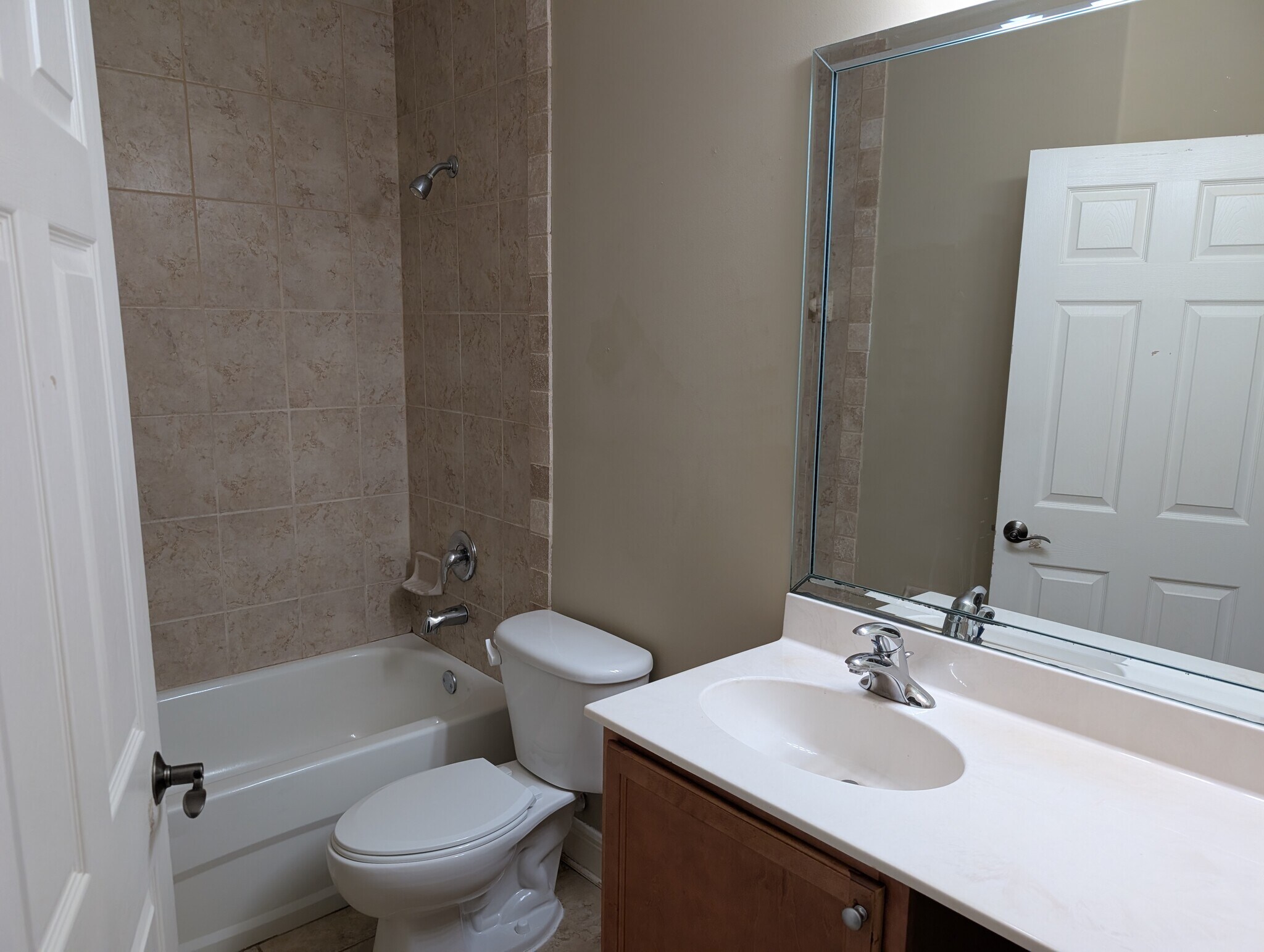 Building Photo - 2193 River Ridge Blvd