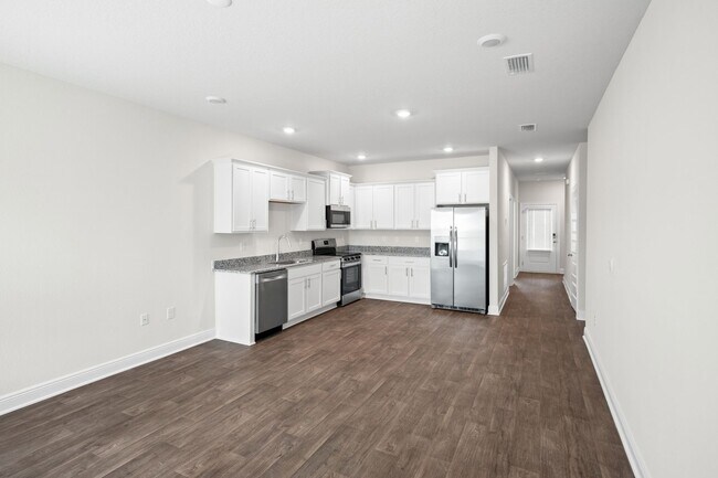 Building Photo - 13793 Shea Cir