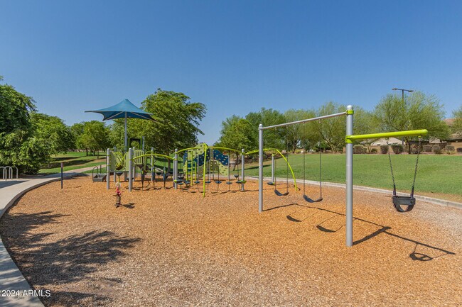 Building Photo - 21366 W Almeria Rd