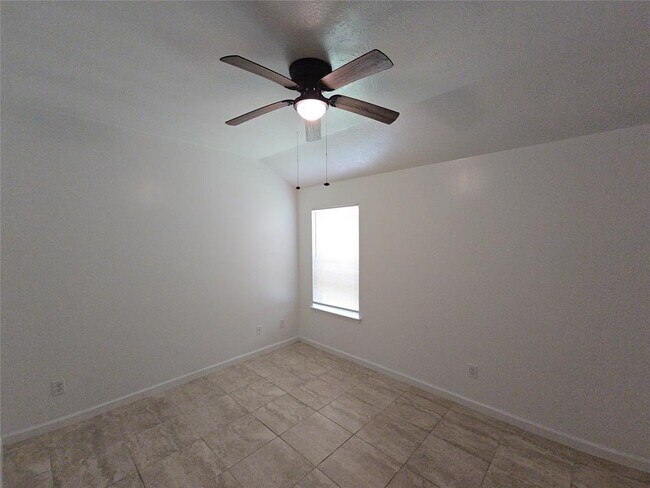 Building Photo - 1306 Squire Dr