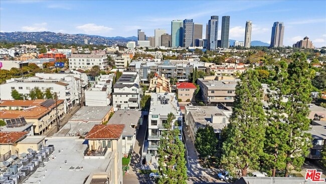 Building Photo - 1820 Prosser Ave