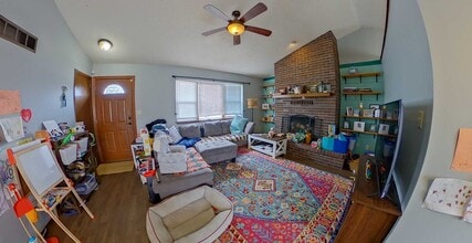 Building Photo - 2200 Blueberry Dr