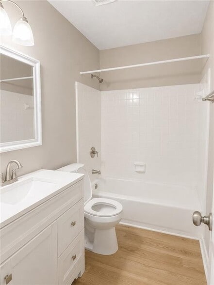Building Photo - 2401 Dawn Ct