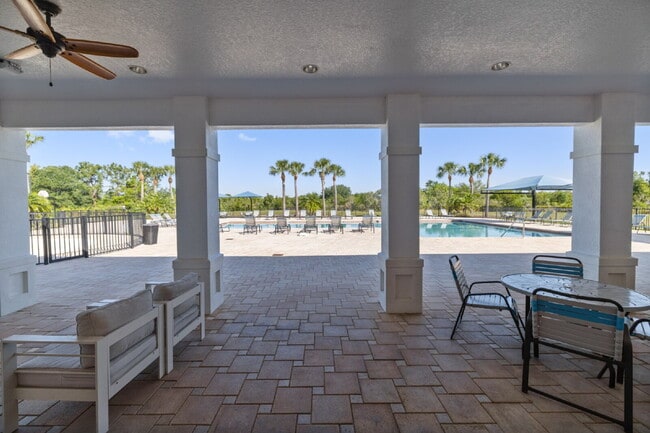Building Photo - "Charming 3-Bedroom Retreat with Granite T...
