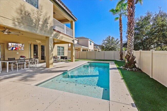 Building Photo - 8746 Crescendo Ave