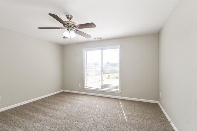 Building Photo - 5535 Liberty Ridge Cove