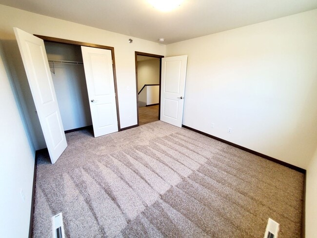 Building Photo - 4450 Cumberland Loop