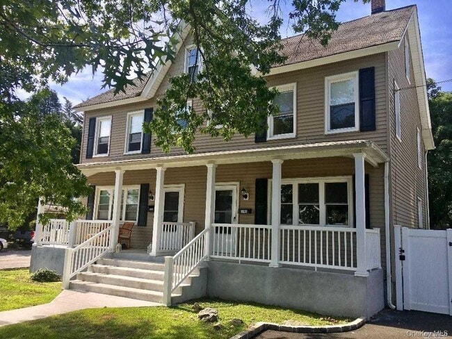 Building Photo - 191 W Main St