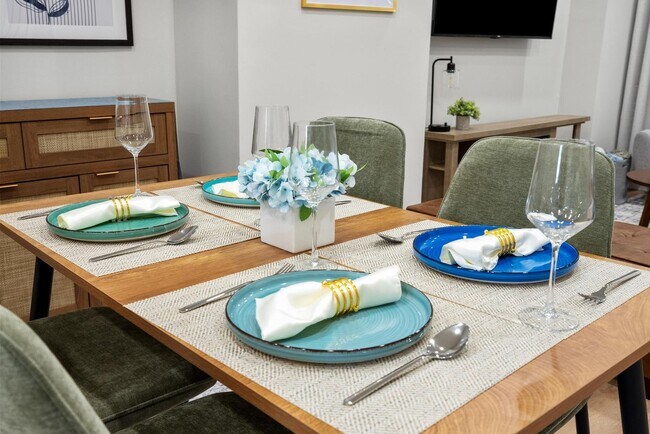 Building Photo - Luxurious 3-Bedroom Townhome in Point Breeze! Available NOW!