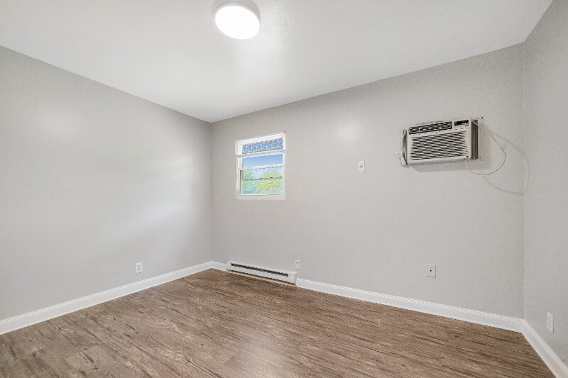 Building Photo - 3410 Elizabeth St NW