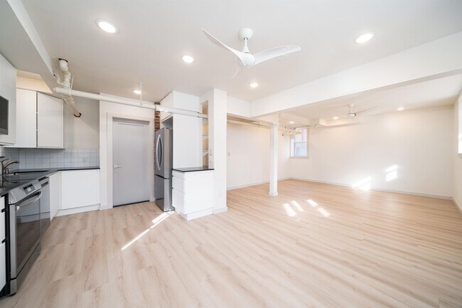 Building Photo - 50 Reservoir Ave