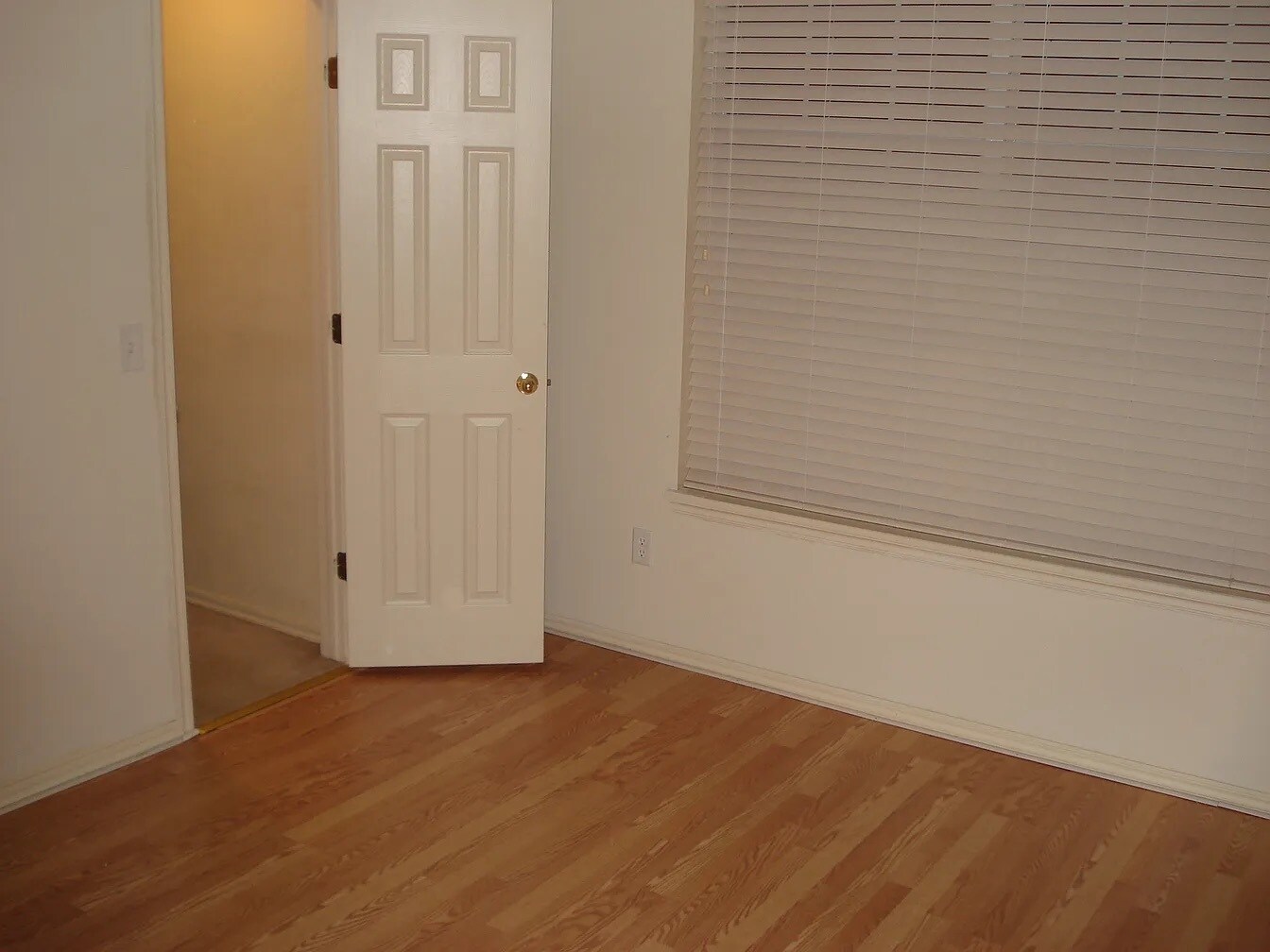 Building Photo - 413 Pinehurst drive