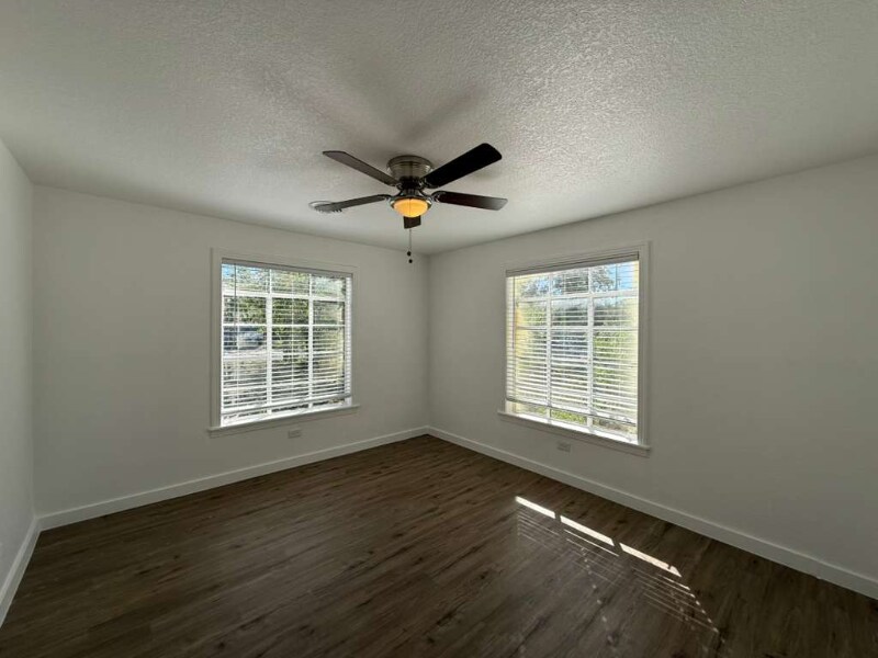 Building Photo - 2503 Jupe Dr