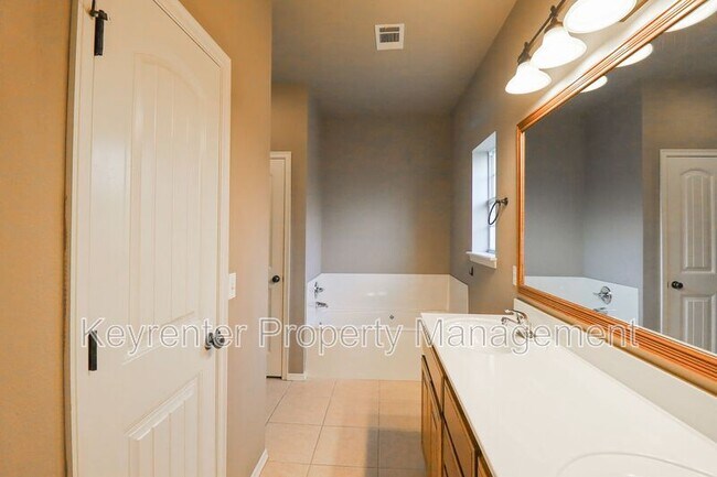 Building Photo - 4712 S 177th E Pl