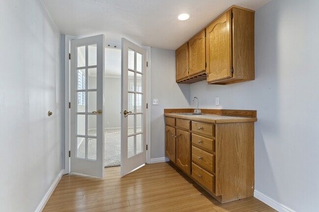 Building Photo - 3666 Pearblossom Cir