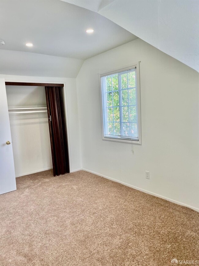 Building Photo - 5880 Olinda Rd