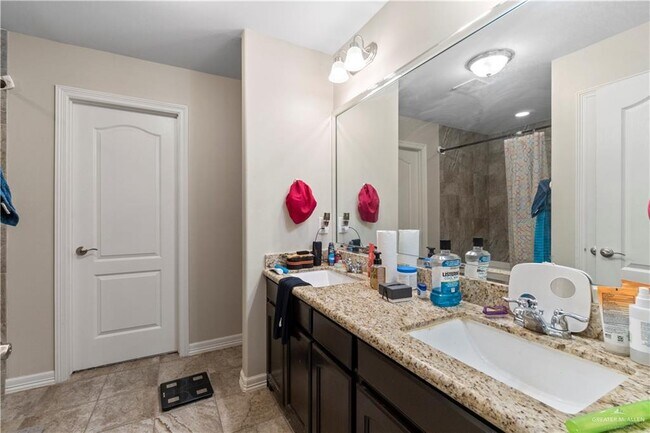 Building Photo - 2414 Rocky Mountain Ave