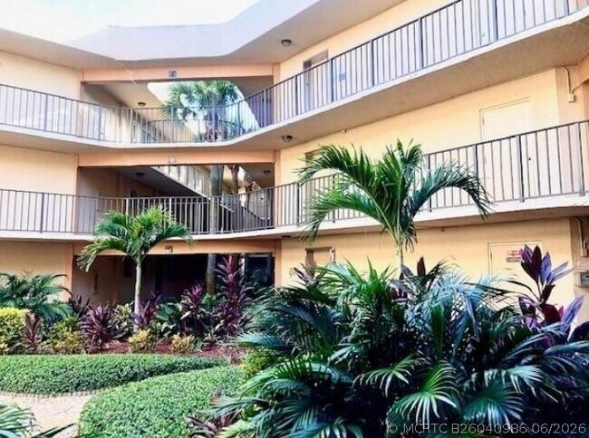 Building Photo - 8015 SW 107th Ave