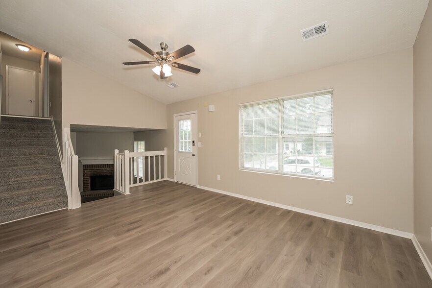 Building Photo - 1338 Mill Lake Cir