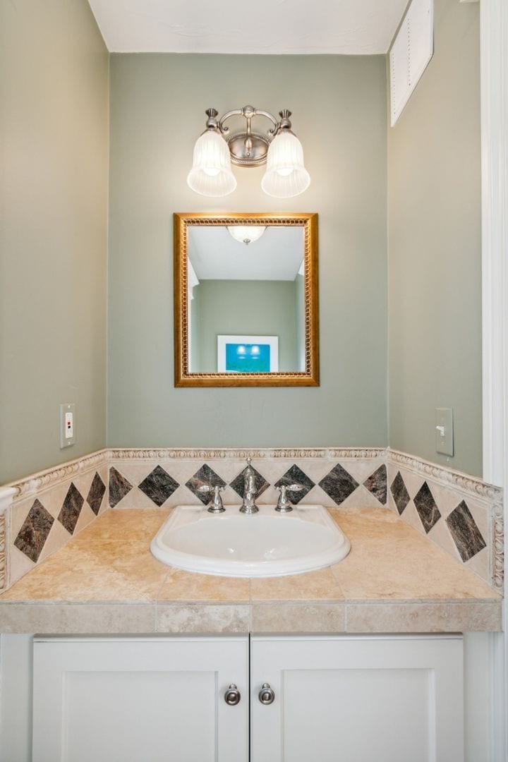 Building Photo - 935 S Pennsylvania St