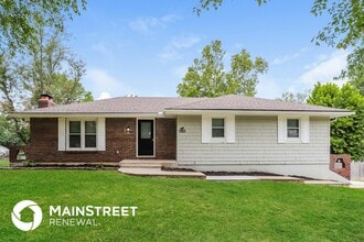 Building Photo - 63 Maple Dr