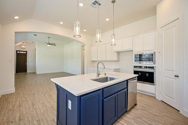Building Photo - 18402 Mesquite Flts Trl