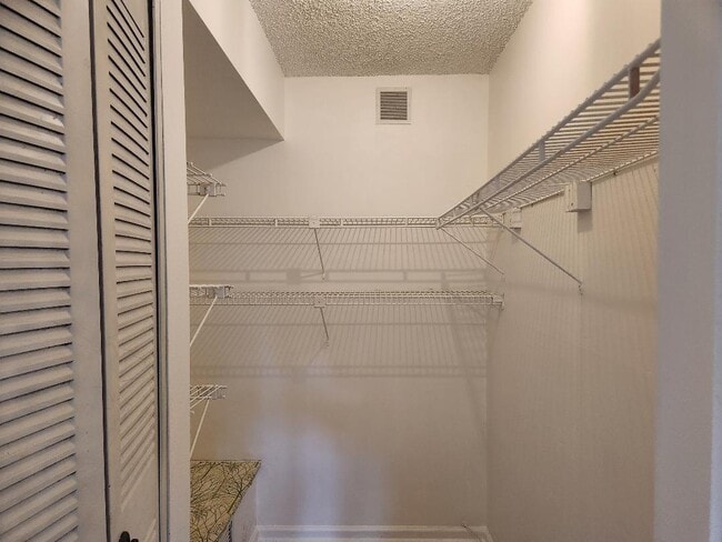 Building Photo - 2000 S Federal Hwy