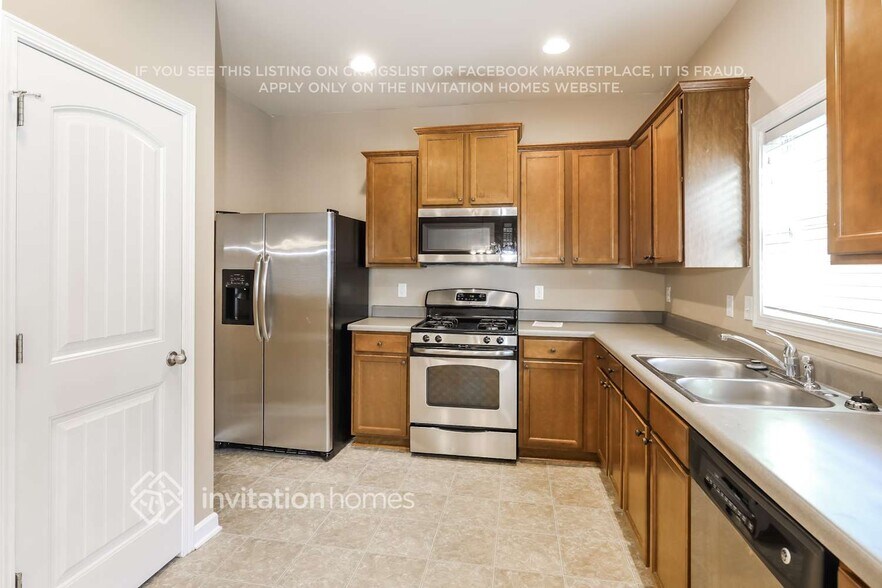 Building Photo - 7798 Bluefin Trail