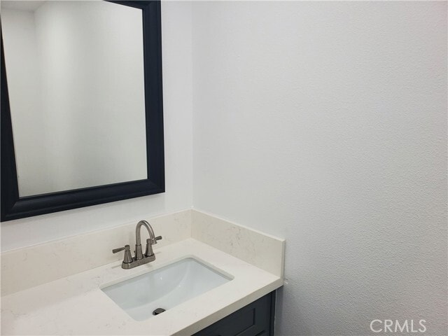 Building Photo - 10654 White Oak Dr