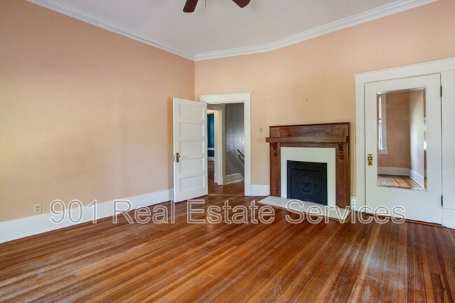 Building Photo - 225 N McNeil St